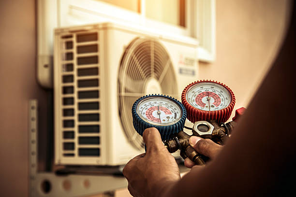 Professional Furnace Repair technician working in Grandview, OK